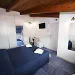 Praja Vecchia Bed & Breakfast