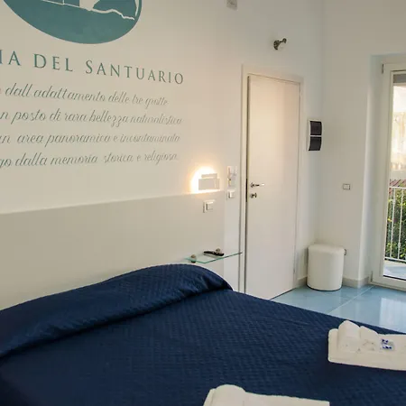 Praja Vecchia Bed & Breakfast 4*